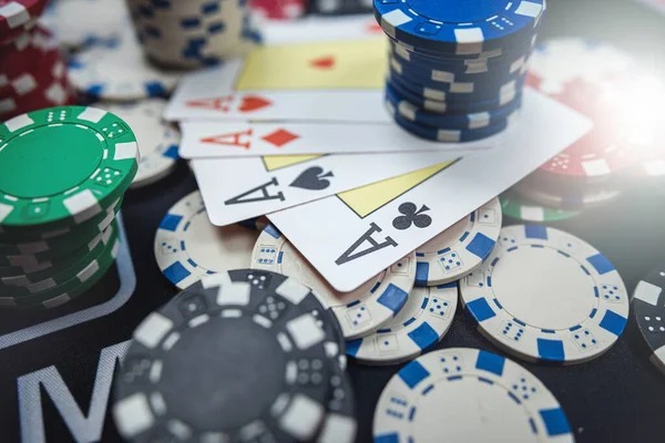 Live roulette table with multi-camera feed Evolution Gaming roulette table live stream on redmitoto slot